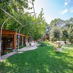 Hotel Legjenda