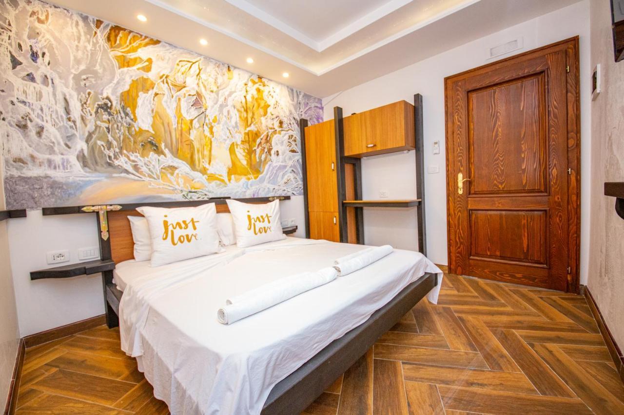 Hostel Legjenda